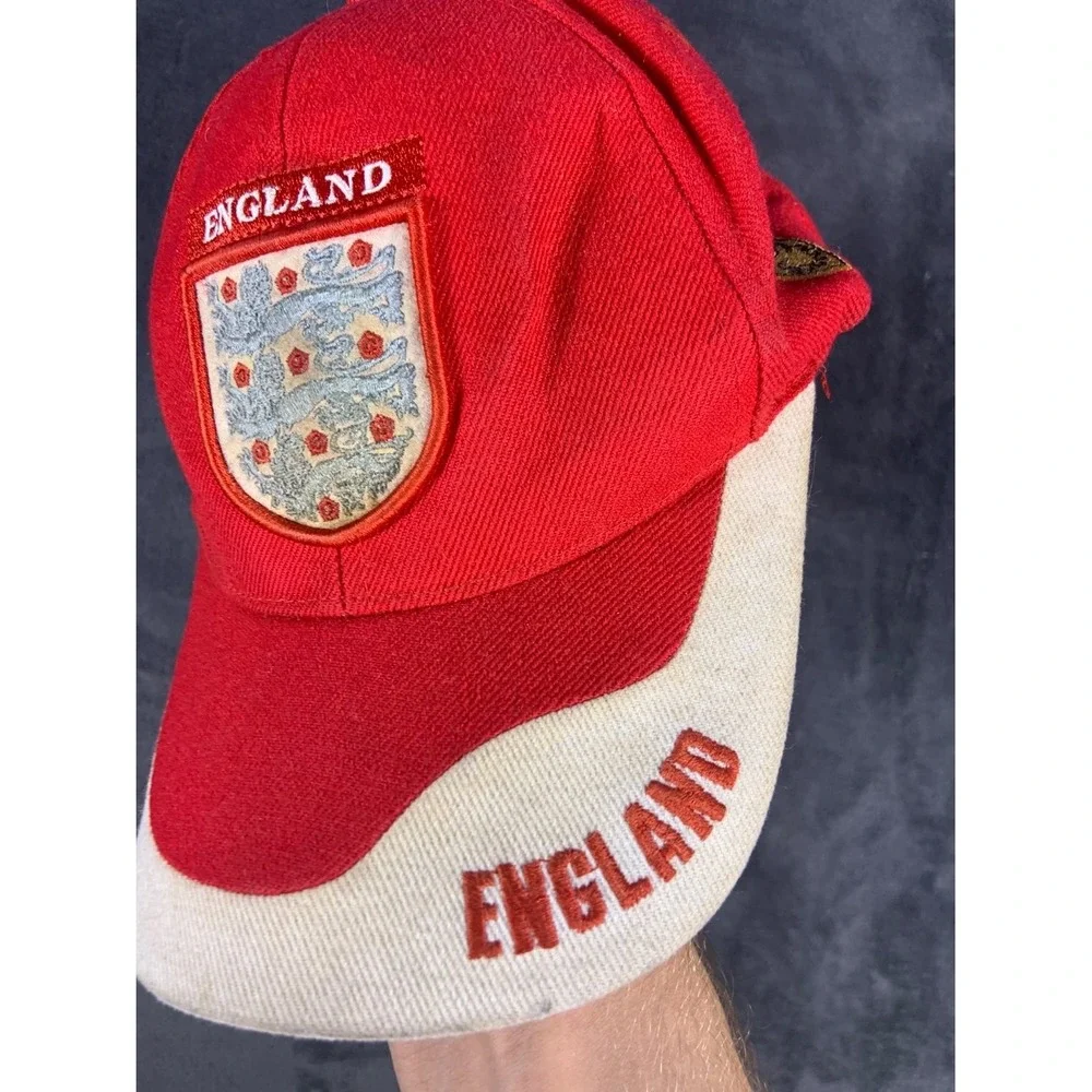 World Soccer Three Lions Crest Hat England‎ Football Cap Adjustable Red Cotton